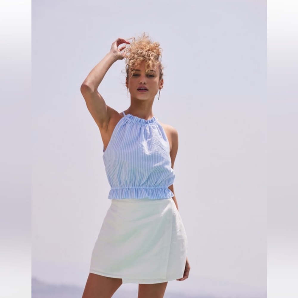 XS Lulus Summer Essence Blue Seersucker Tie-Back Halter Cami Tank Top